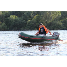 Лодка Мнев и К Комбат CMB 280Е