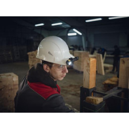 Фонарь Armytek Wizard C2 Magnet USB+18650 / 1200 лм / TIR 70°:120° Холодный свет.